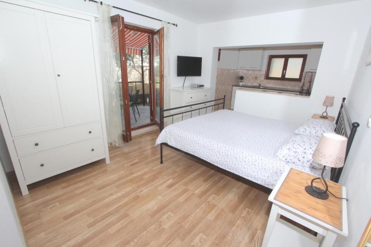 Apartment Mirela