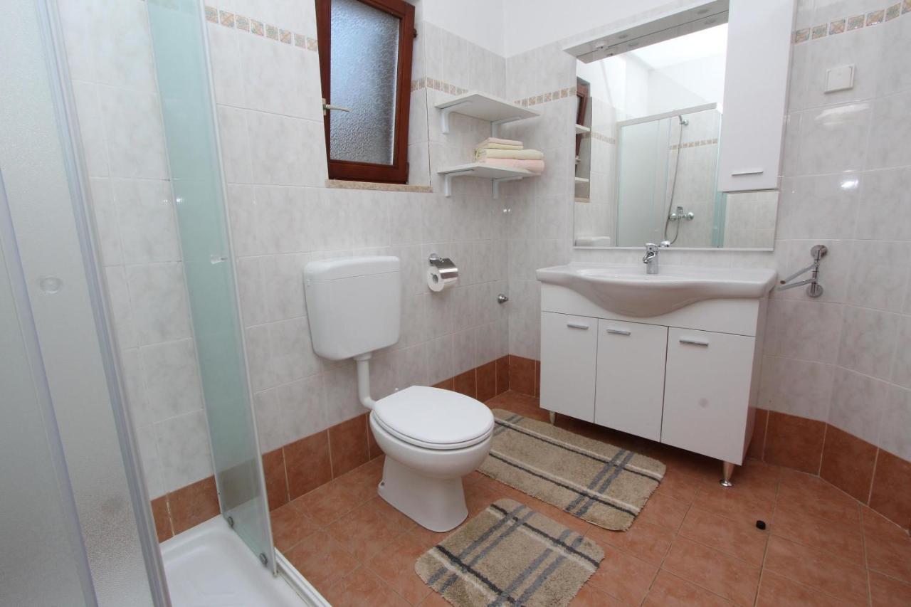 Mirela Apartment *
