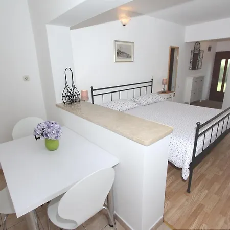 Apartments Mirela Rovinj Exterior photo